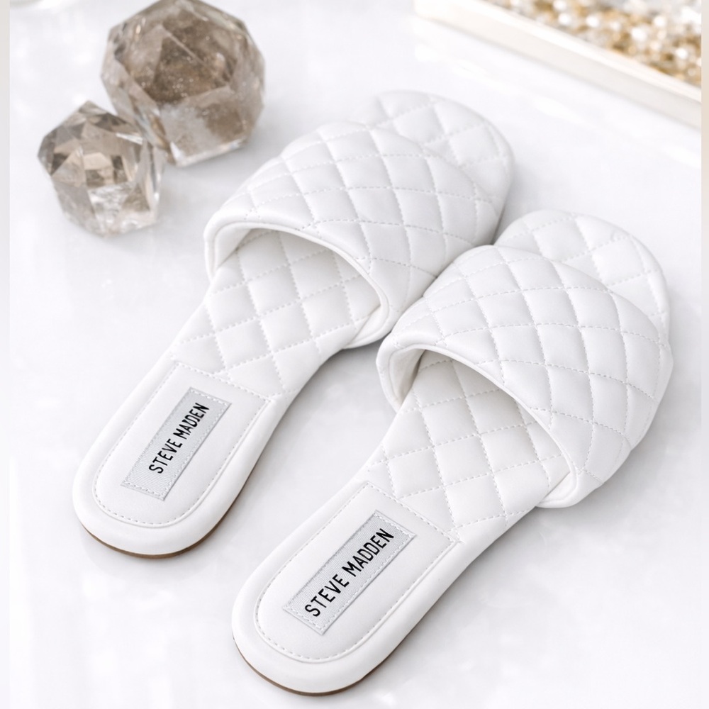 NWT STEVE MADDEN Perrie Quilted Slide Sandal in bone
